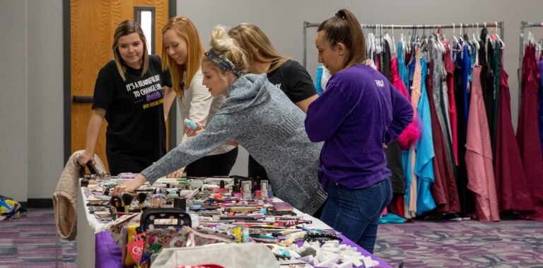 Social Work students prepare for this year's annual prom party.