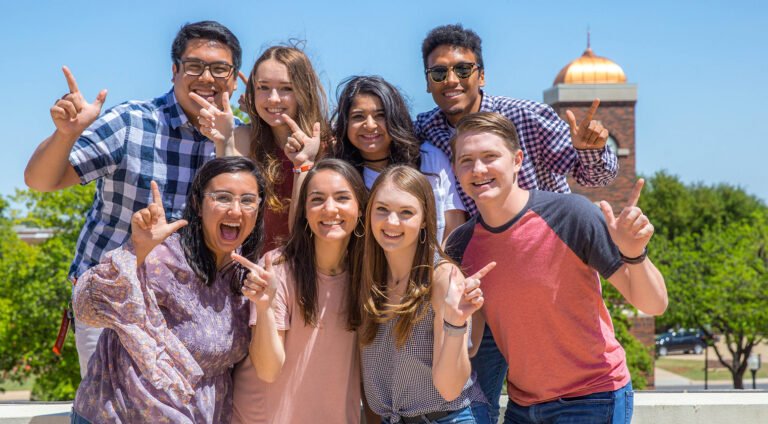 Group photo of HSU students.
