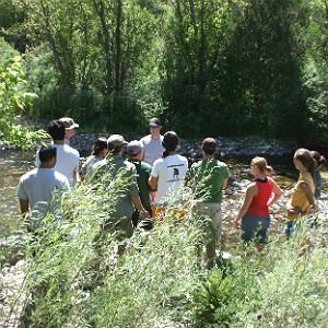 Photo of environmental students outing.
