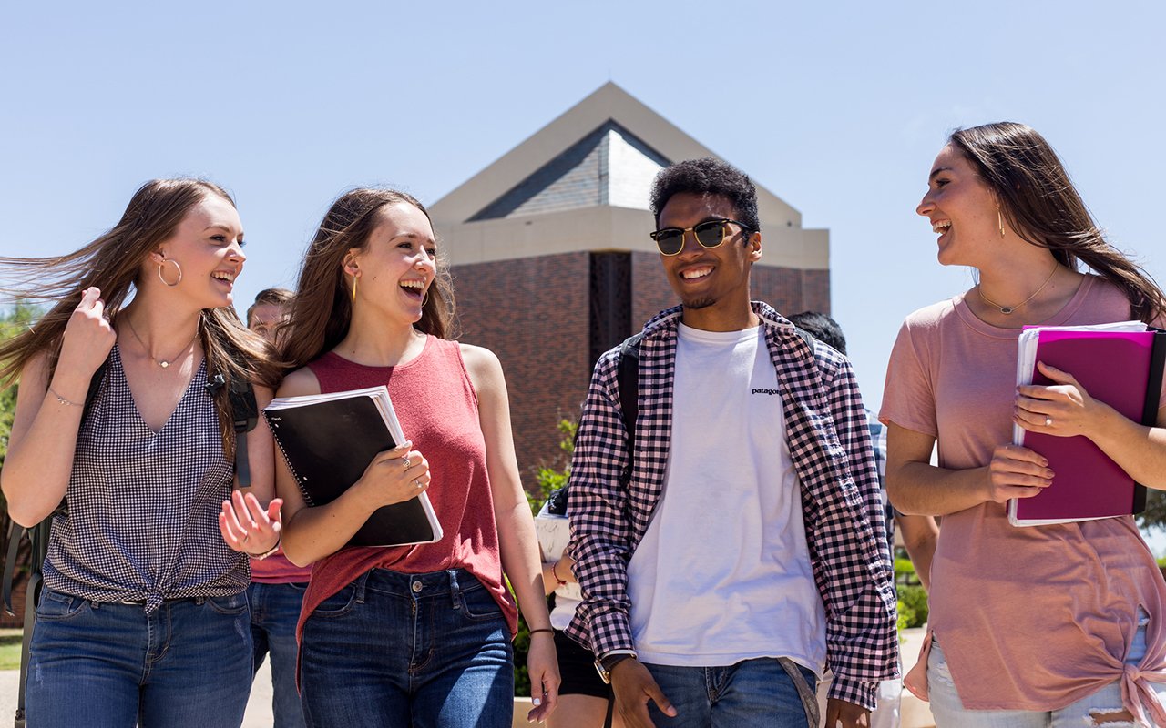 Photo of HSU students walking between classes.