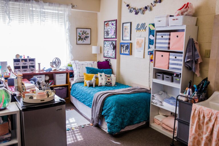 Anderson Hall women's dorm room