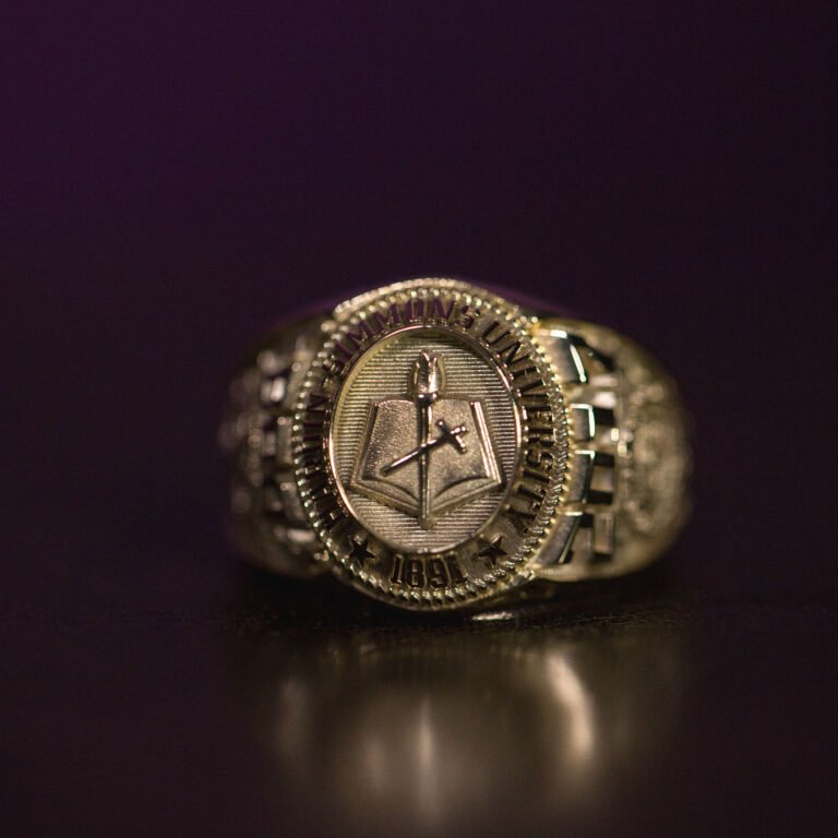 Photo of an HSU class ring.