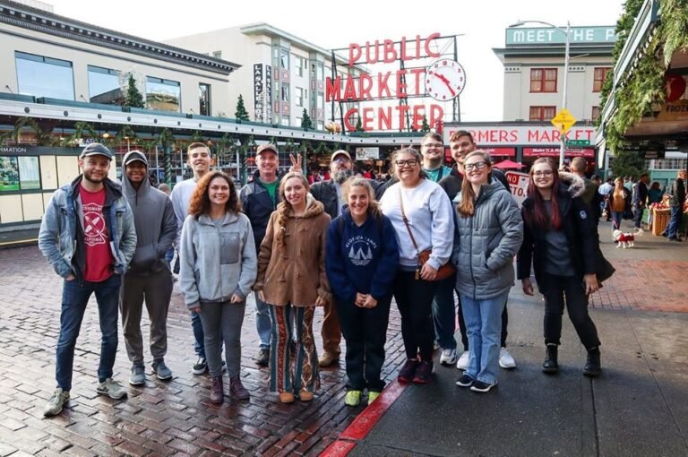 Leadership students traveled to Seattle over the 2019 Thanksgiving holiday.