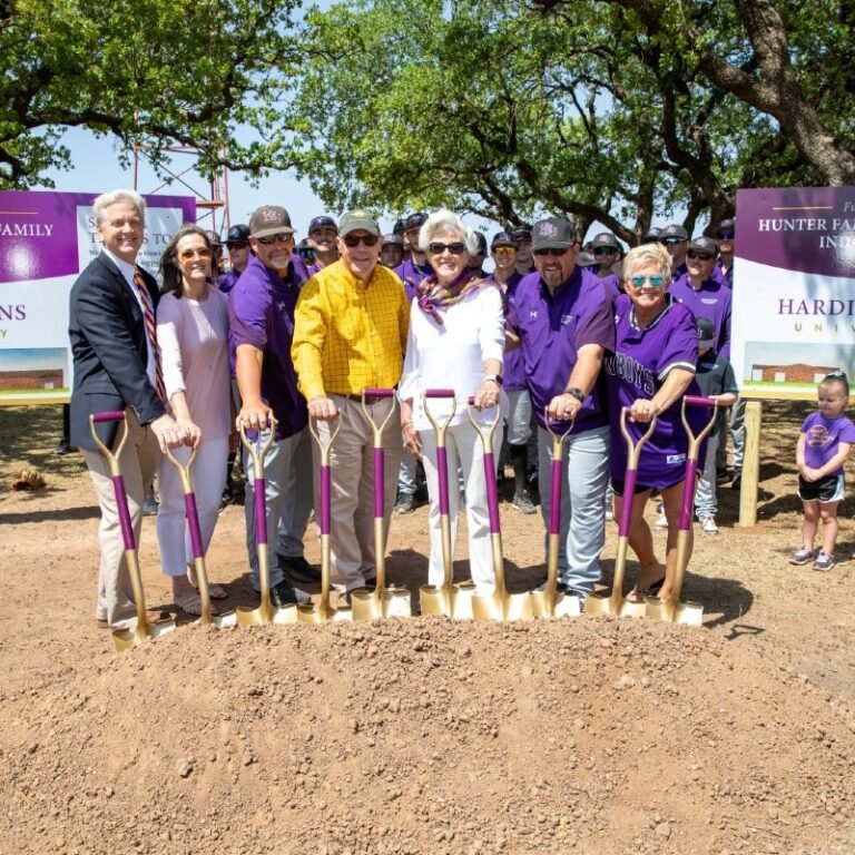Groundbreaking Photo at the Hunter-Powell Facility