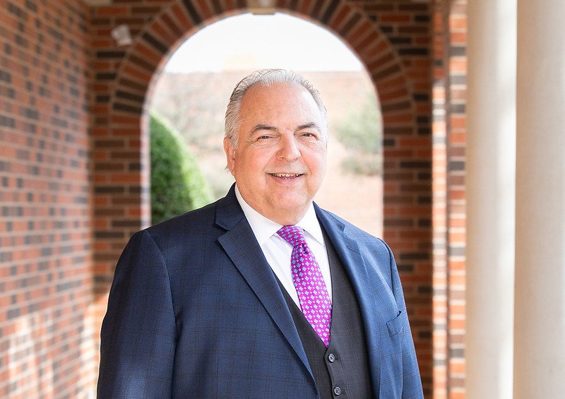 Dr. Bob Brooks Named Dean of the New College of Arts and Media HardinSimmons University