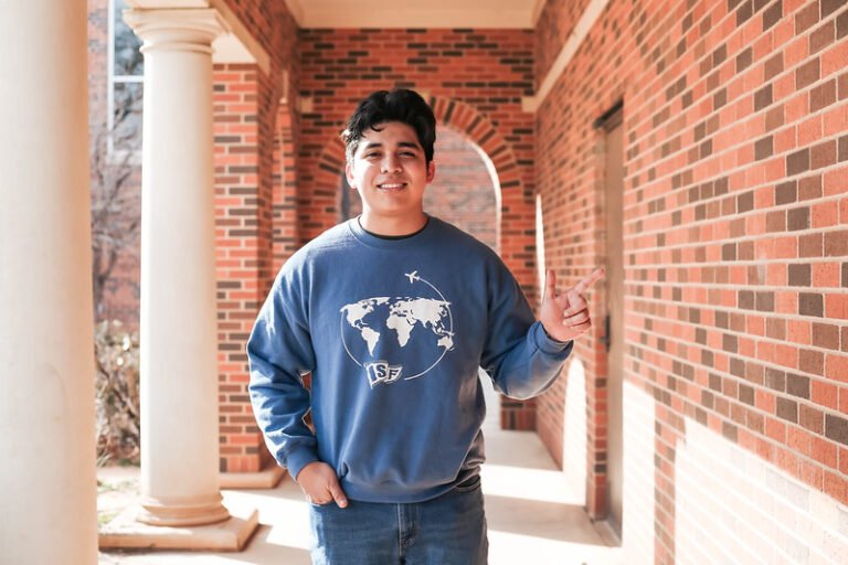 Jorge currently serves as the secretary of the International Student’s Fellowship (ISF).