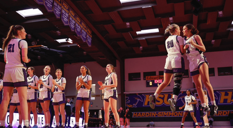 Photo by Scott Burkhalter ’99.