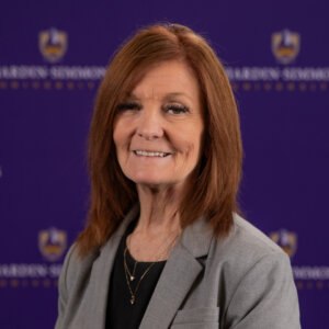 Tammy Adams headshot