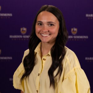 Grace Hanson headshot