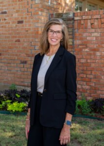Dr. Vicki House headshot